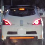 車が怒っている